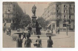 ZÜRICH Bahnhofplatz Escherdenkmal