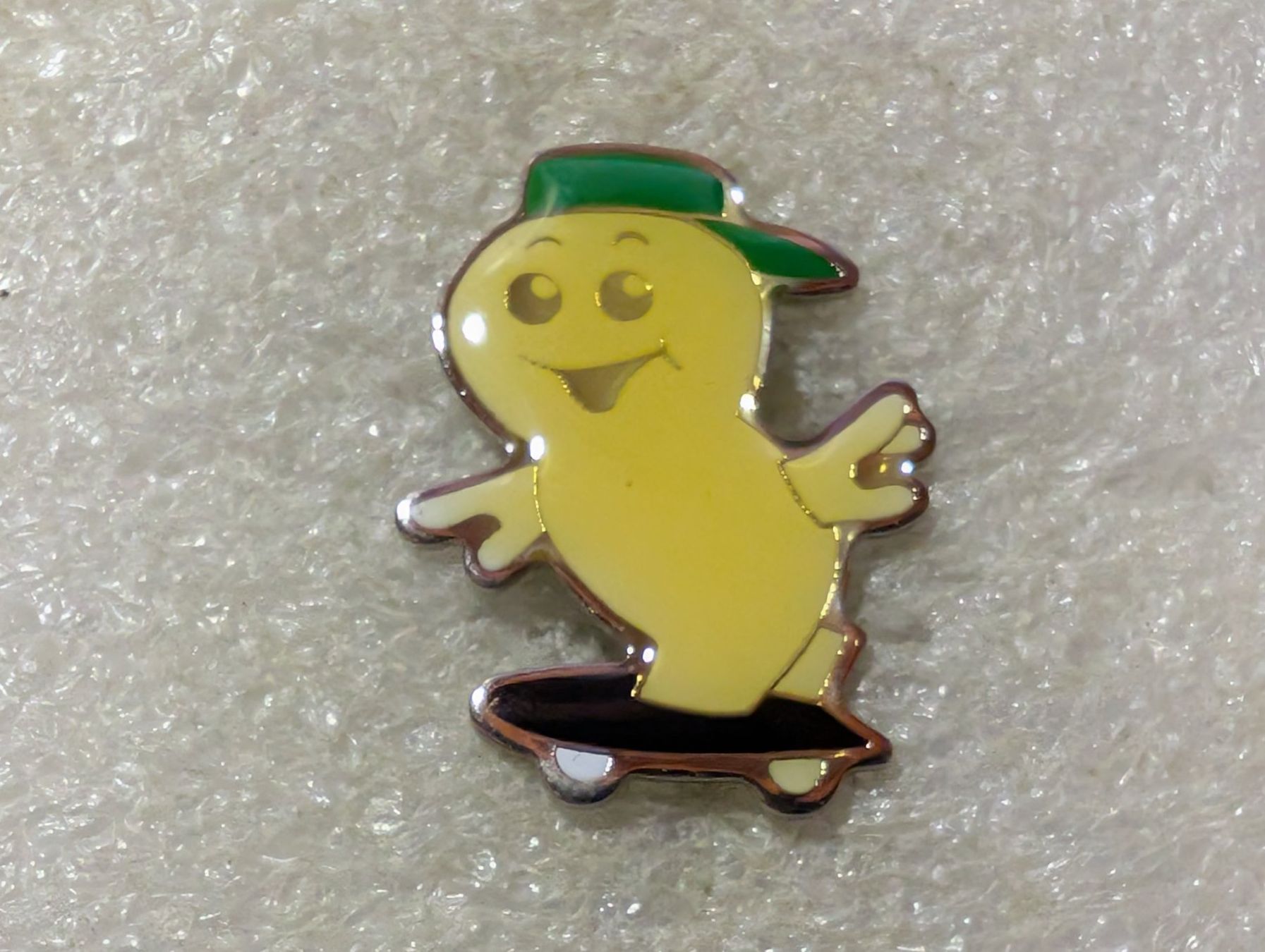 Placchette & Badge: Ansteckpin 176: Maga Bio – Usato da Oppligen venduto da Pin-Fall-Shop