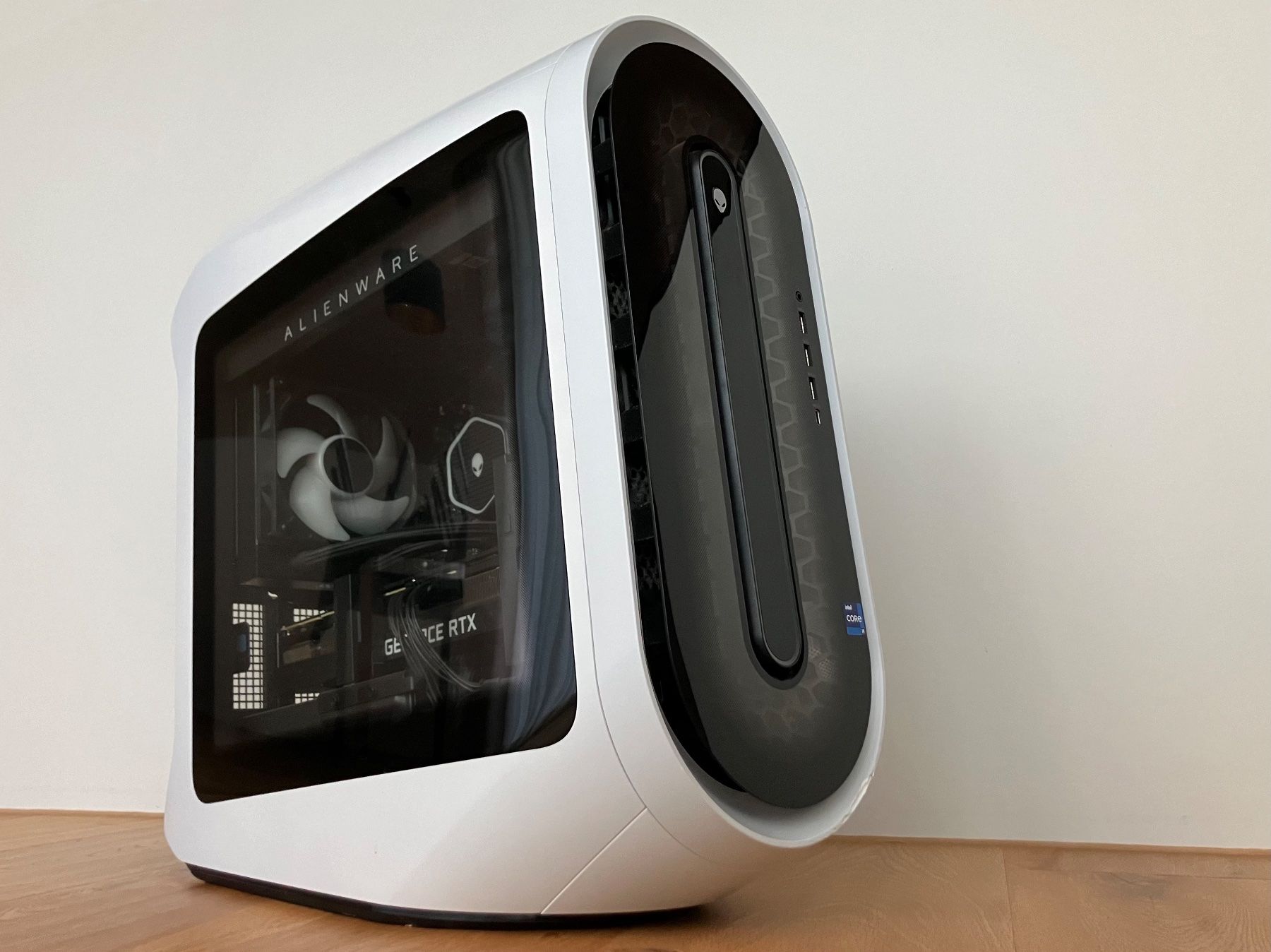 Alienware PCs: Alienware Aurora R13 (I9 Processor) – Gebraucht aus Giswil von .Gery.