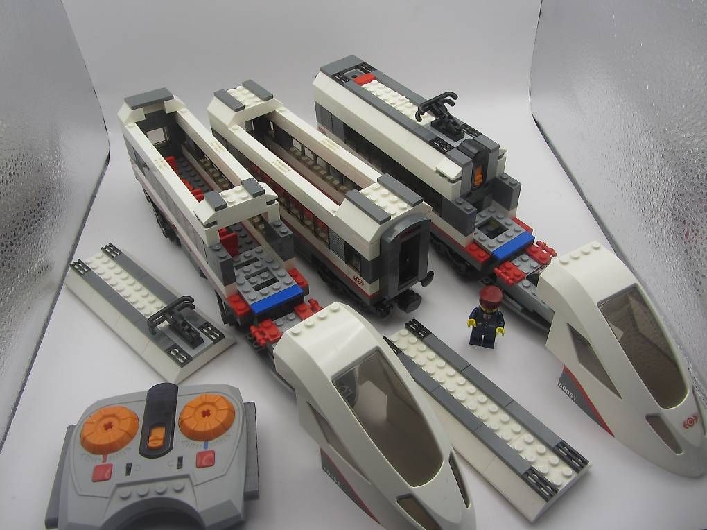 Lego Kit di costruzioni: Legozug Schnellzug 60051 – Usato da Tagelswangen venduto da Fido86 2