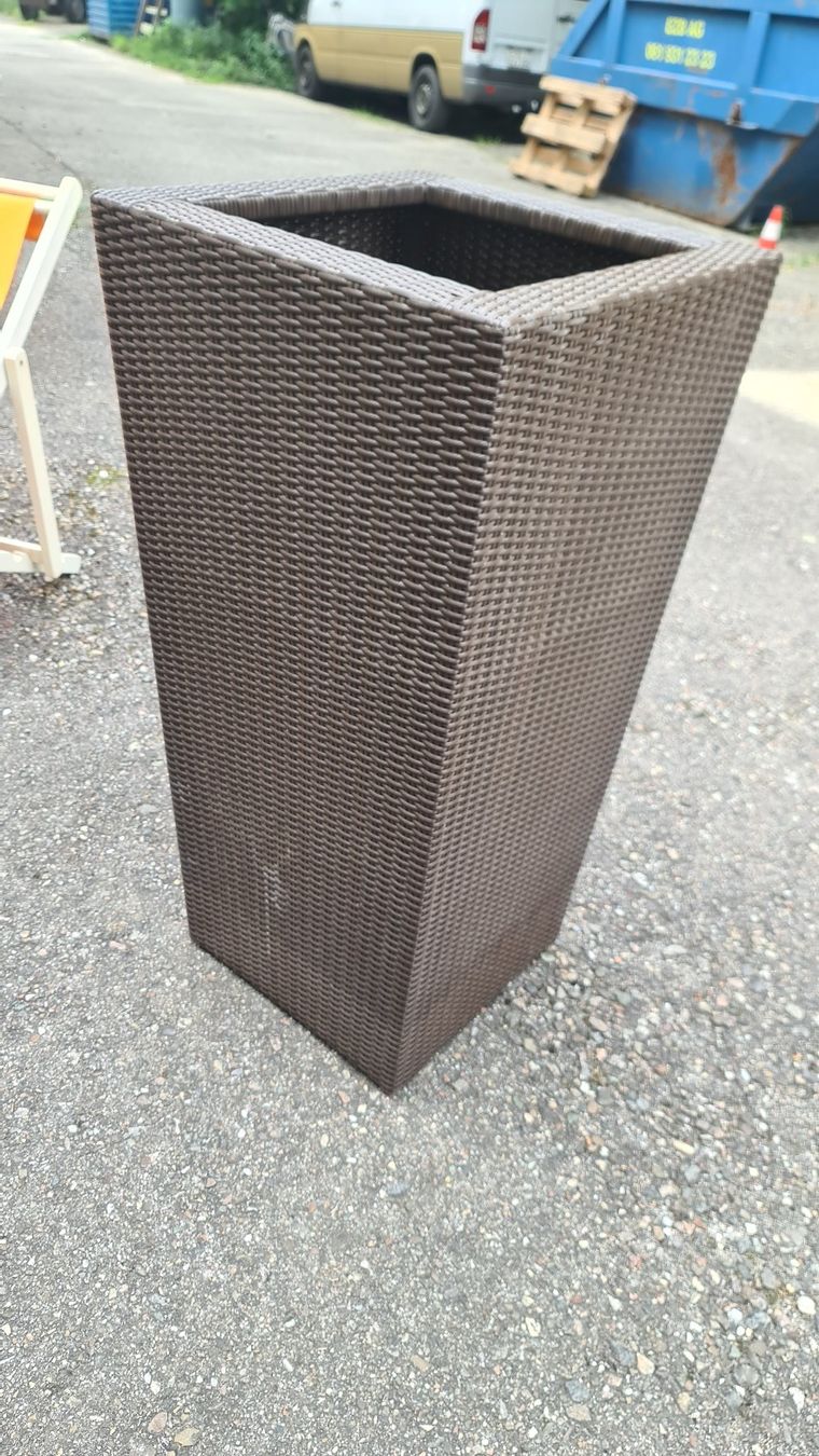 Vasi per fiori: Rattan-Blumentopf – Nuovo (secondo la descrizione) da Oberdorf BL venduto da heinimag 2