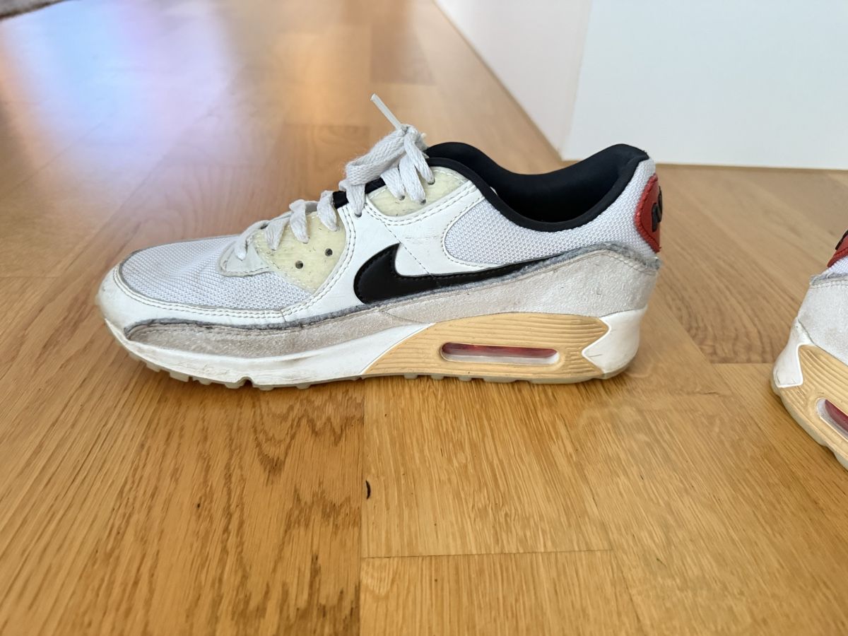 Nike Scarpe da uomo: Markenschuhe zum verkaufen – Usato da Emmenbrücke venduto da Lucky2409 7
