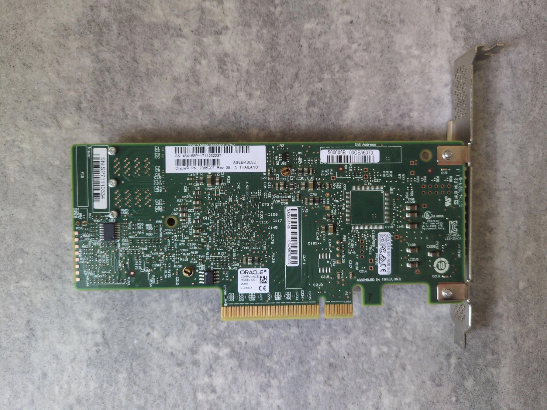 Unità & Adattatore: Oracle LSI 9311-8i HBA – Usato da Langenthal venduto da YElektra 1