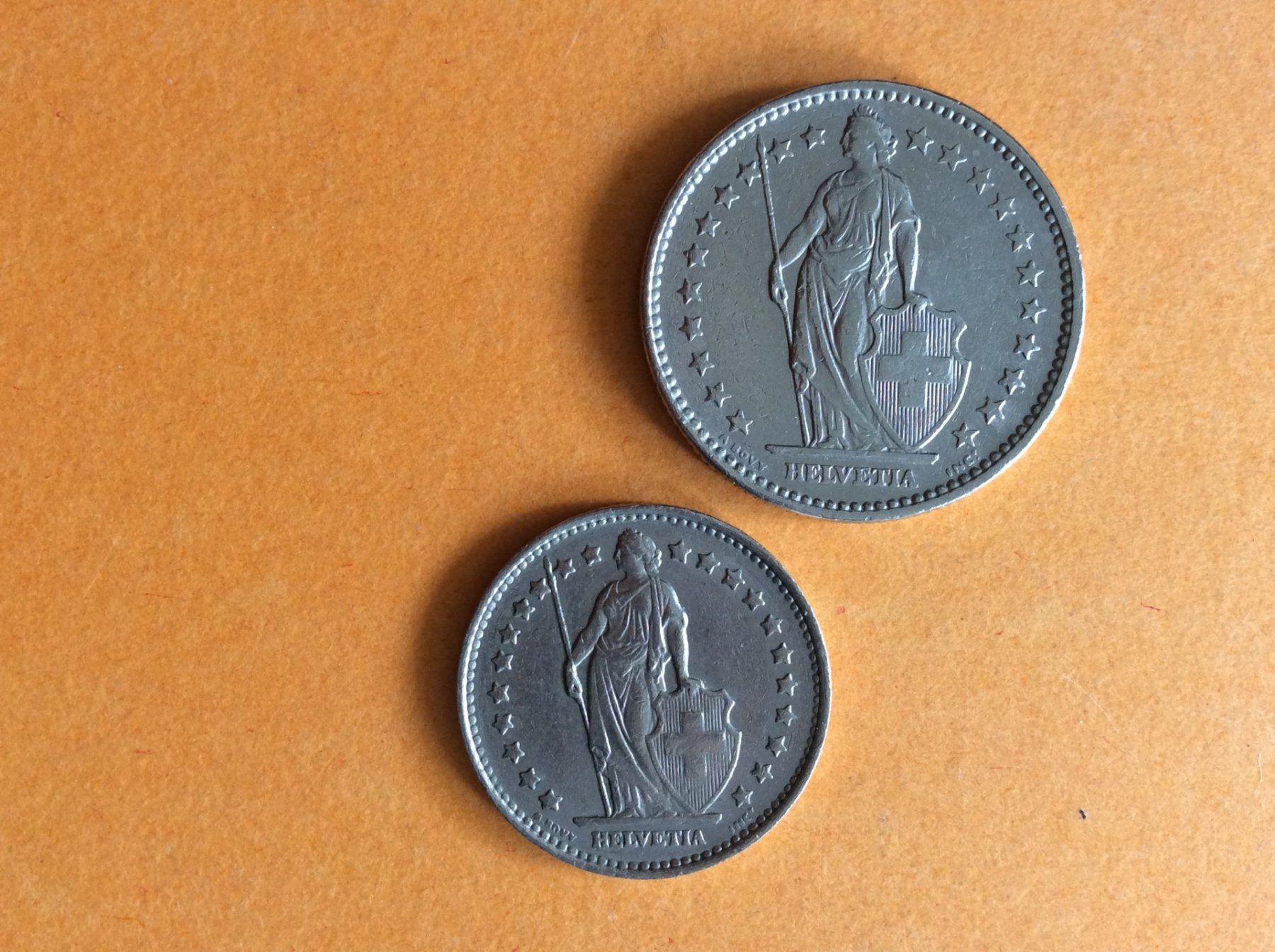 Toutes les monnaies: 2 + 1 francs  1968  Jolies – D'occasion à Genève par pie_fh2d 1