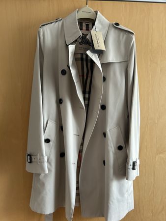 BURBERRY Trenchcoat EU44 Kensington Neue mit Etikett 