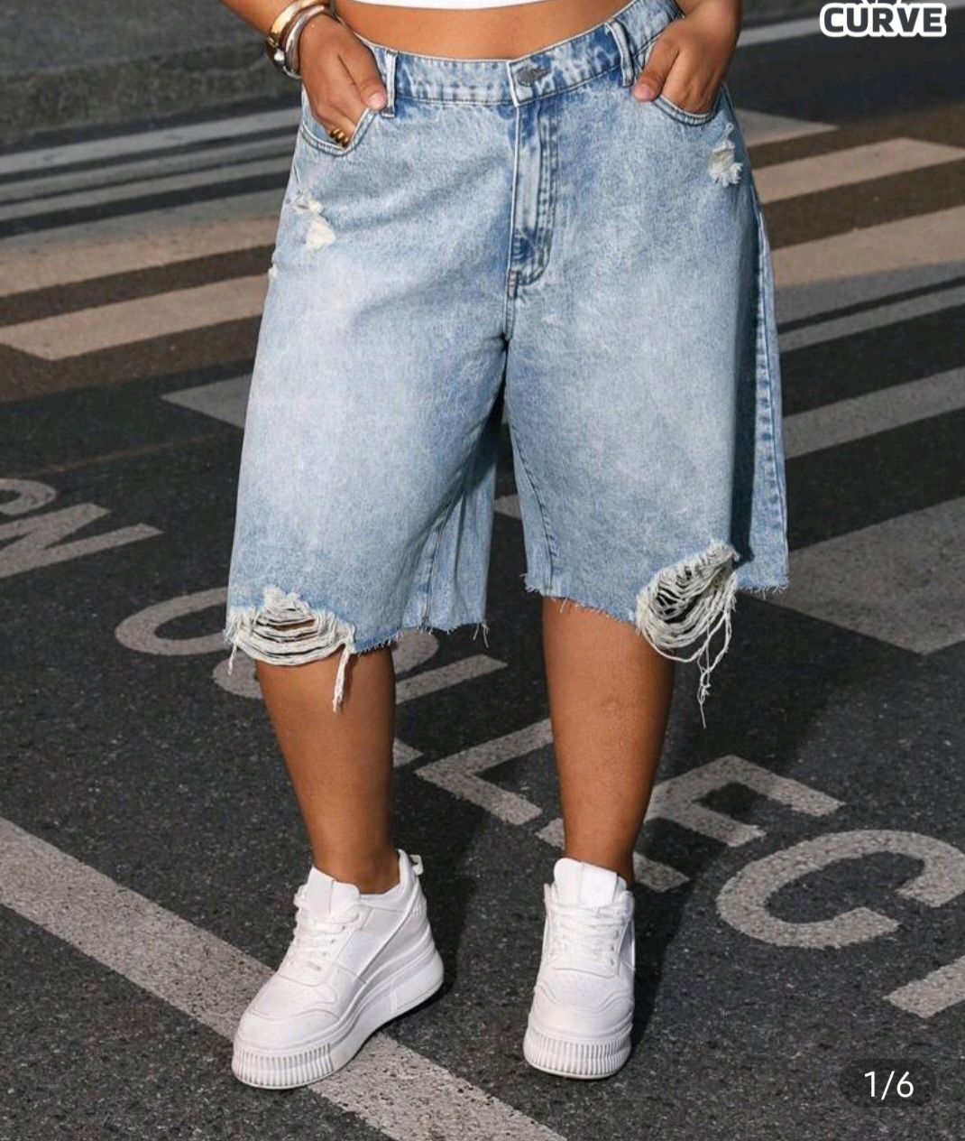 Shein Jeans: Trendige Jeans Shorts, hellblau, Gr. 52 – Nuovo (secondo la descrizione) da Utzenstorf venduto da Ernie_und_Bert 1