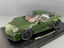 PORSCHE 911 992.2 2024 Dealer Modell Porsche Spark 1:18