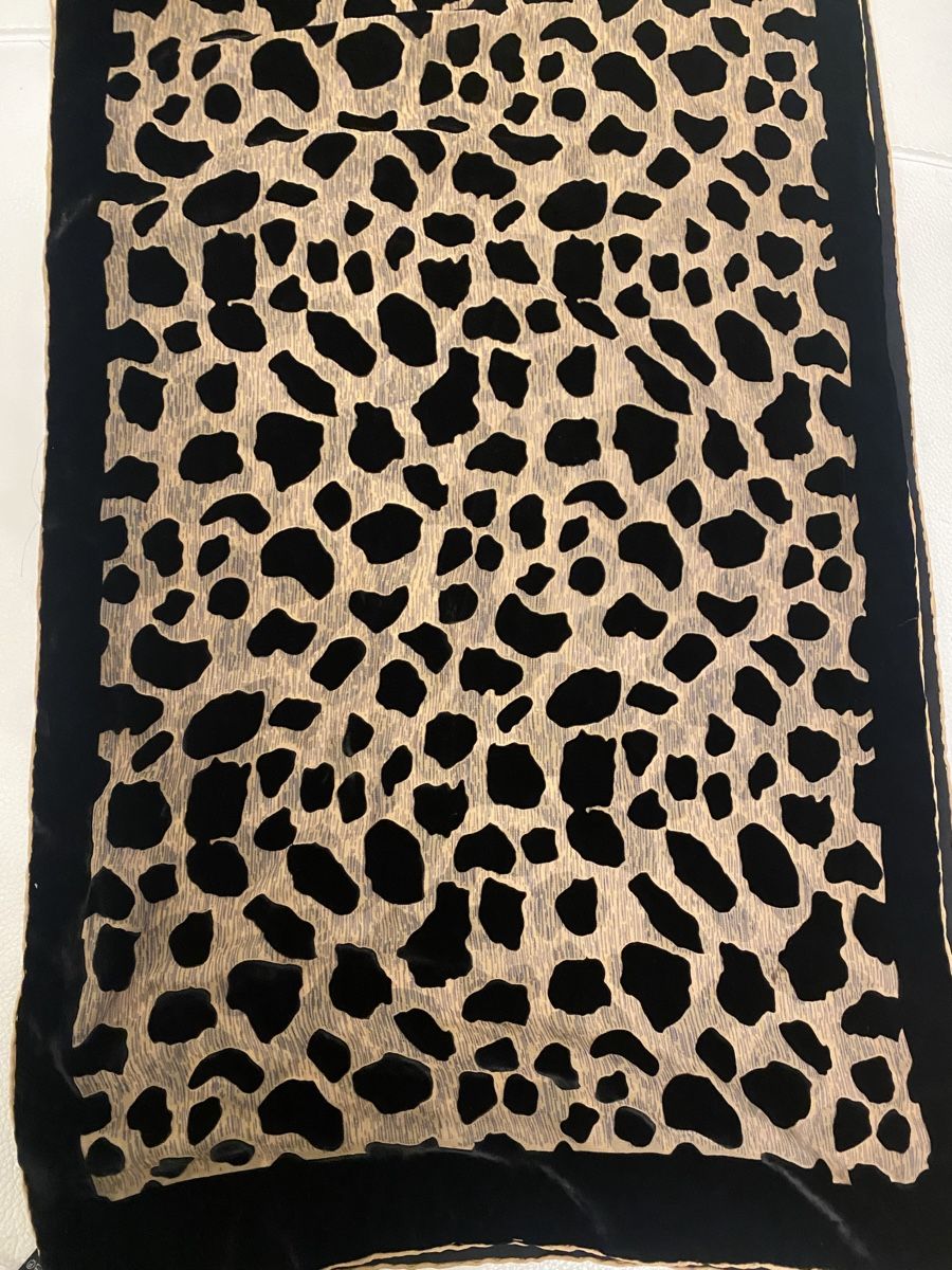 Codello Foulard & Sciarpe: Codello Schal aus 40% Seide 🌸 – Usato da Opfikon venduto da Luis144