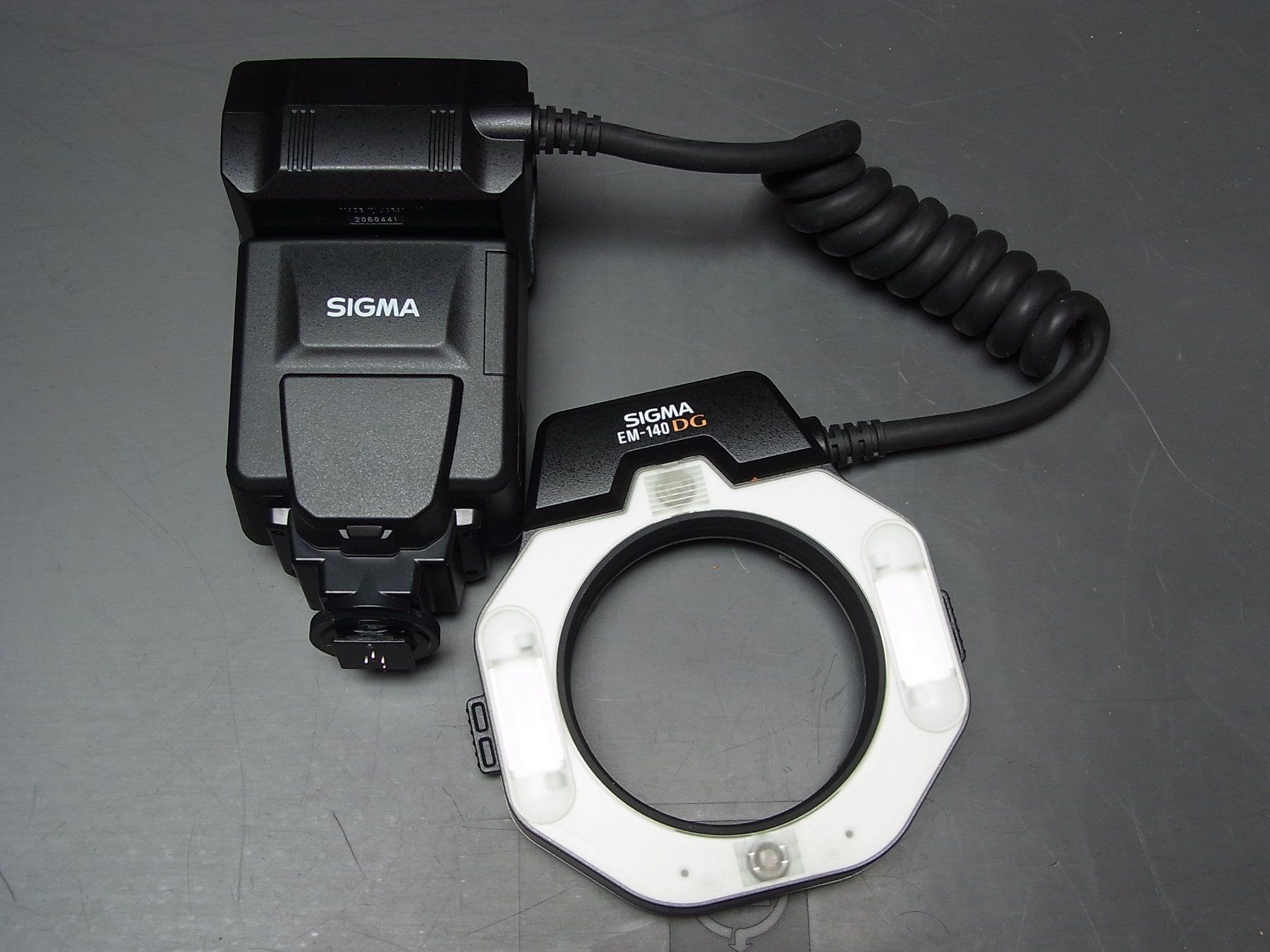 Sigma Blitze: Sigma SA Macro Blitz EM 140  Merrill Quattro – Gebraucht aus Dietikon von Baro4