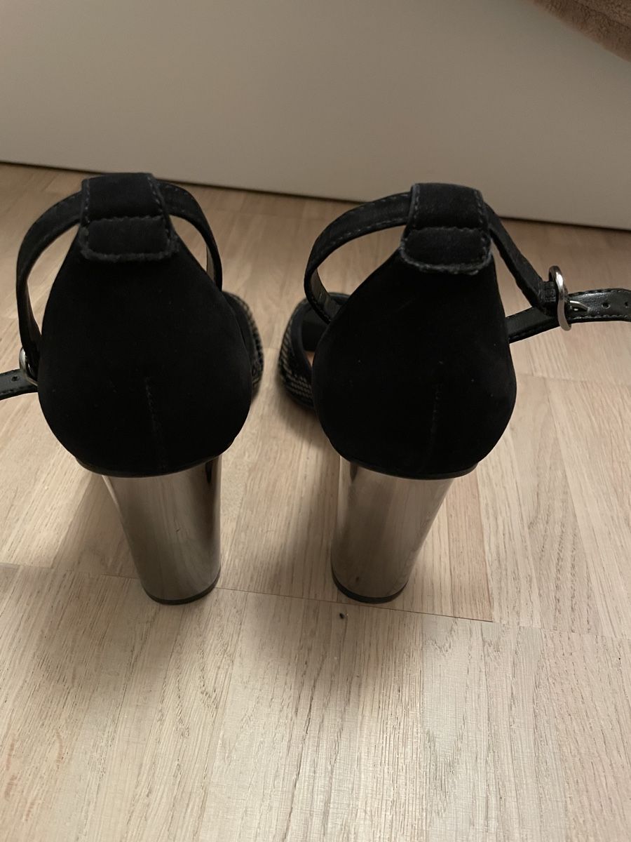 Damenschuhe: Arezzo Heels – Gebraucht aus Zürich von jbeauxarts 3