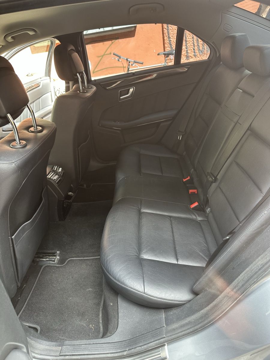 Mercedes-Benz Automobili: Mercedes E-Klasse Limousine – Usato da Zürich venduto da Alihaydar1 8