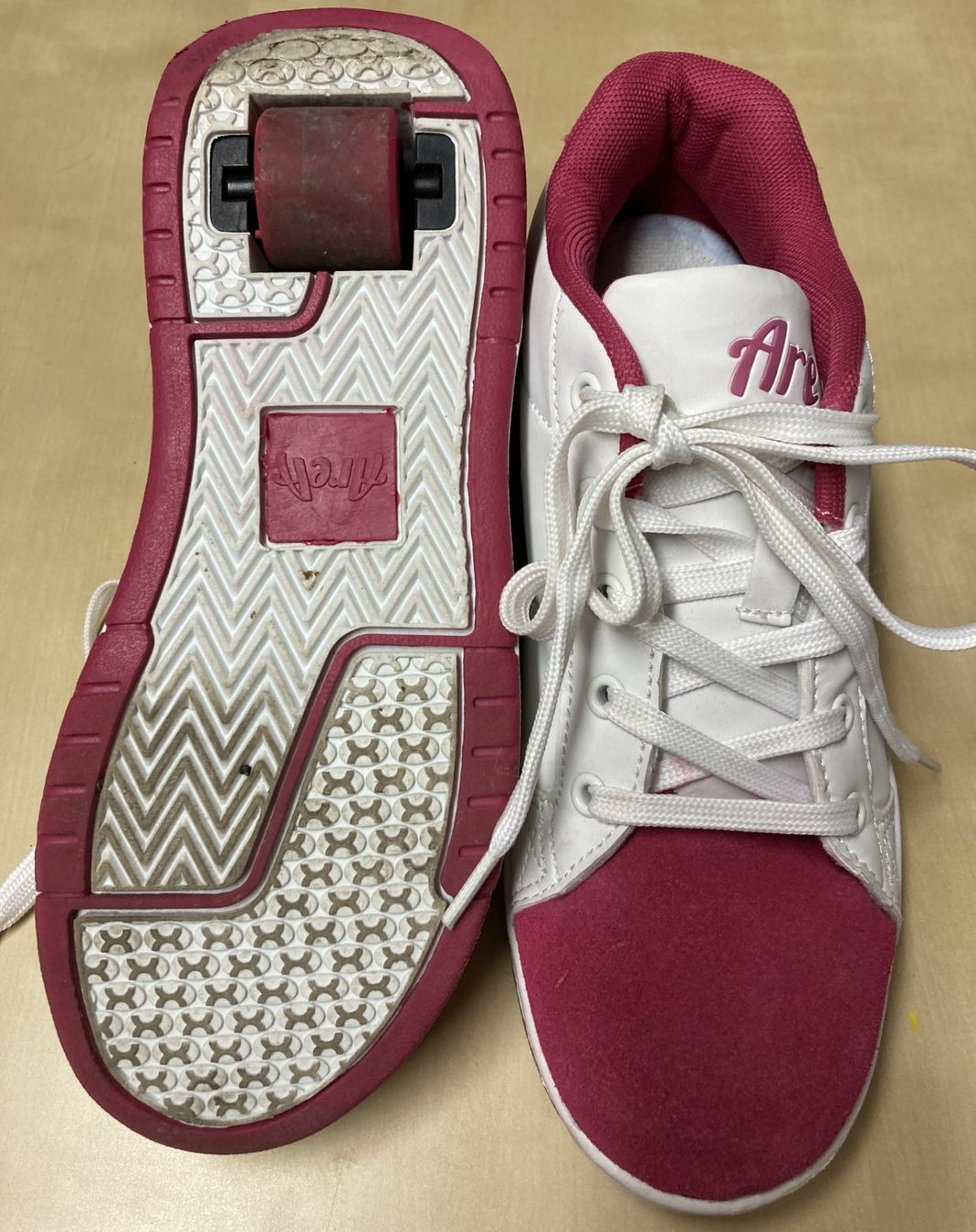 Pattini in linea & Pattini a rotelle: Roller Schuhe AREA (Gr. 36) – Usato da Reinach BL venduto da Loma8 1