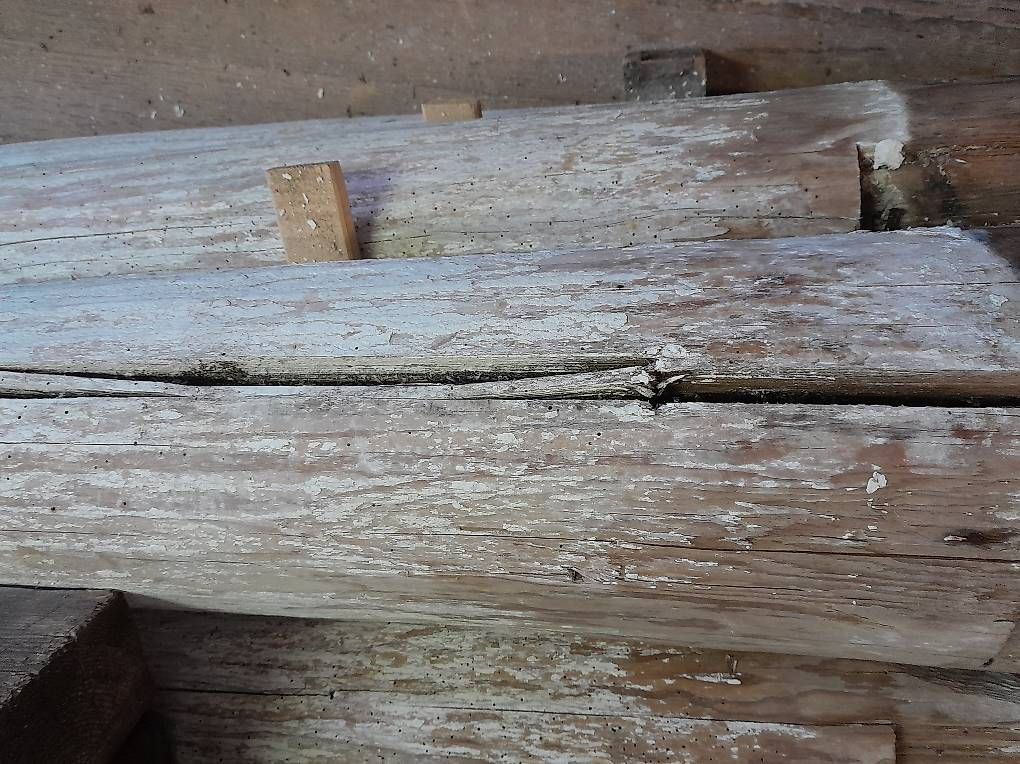 Articoli in legno: Altholzbalken unbehandelt Original – Usato da Hittnau venduto da v-v-onlineverkauf 1