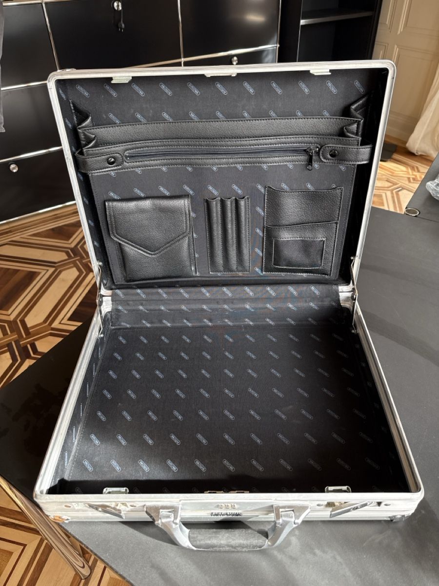 Valigie & Borse: Rimowa Alukoffer – Usato da Glarus venduto da Box3 1