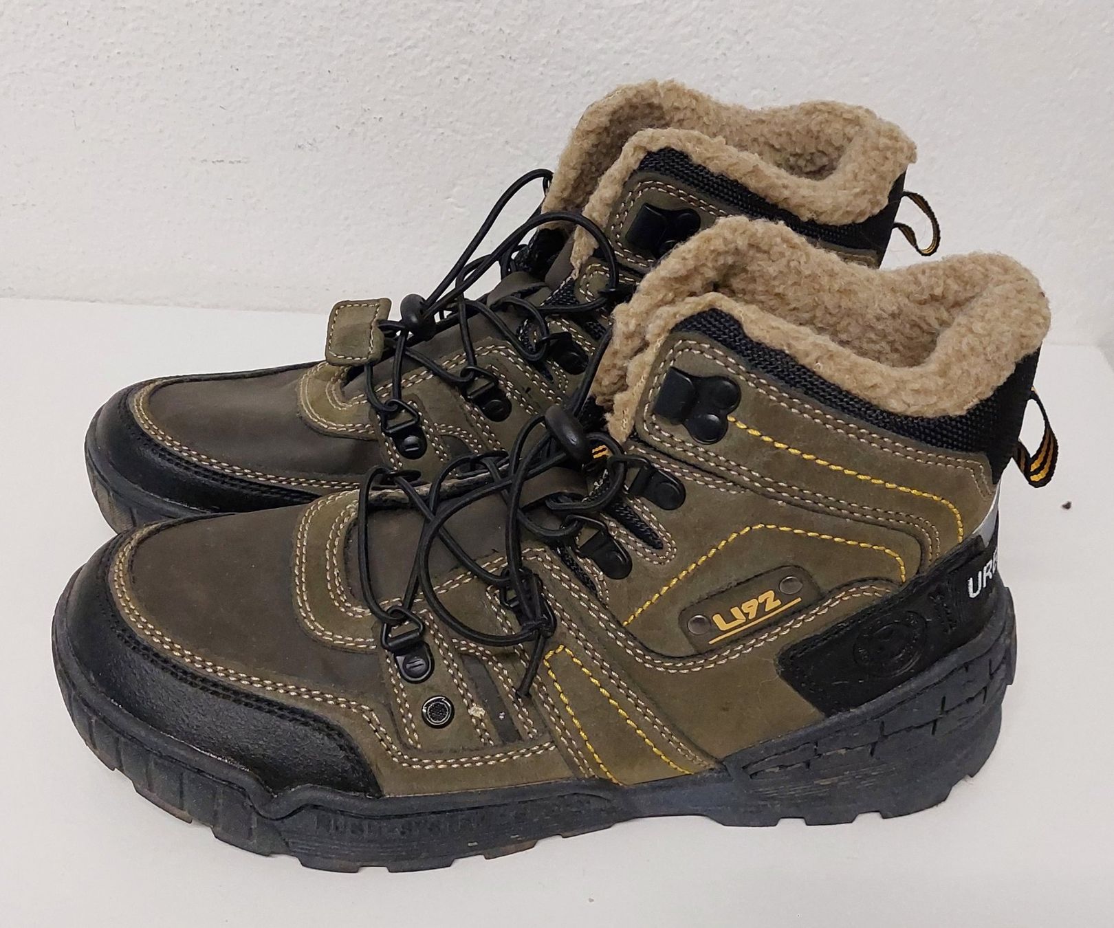 Herrenschuhe: Wanderschuh Gr.40 – Gebraucht aus münchenstein von ewu_8lcz