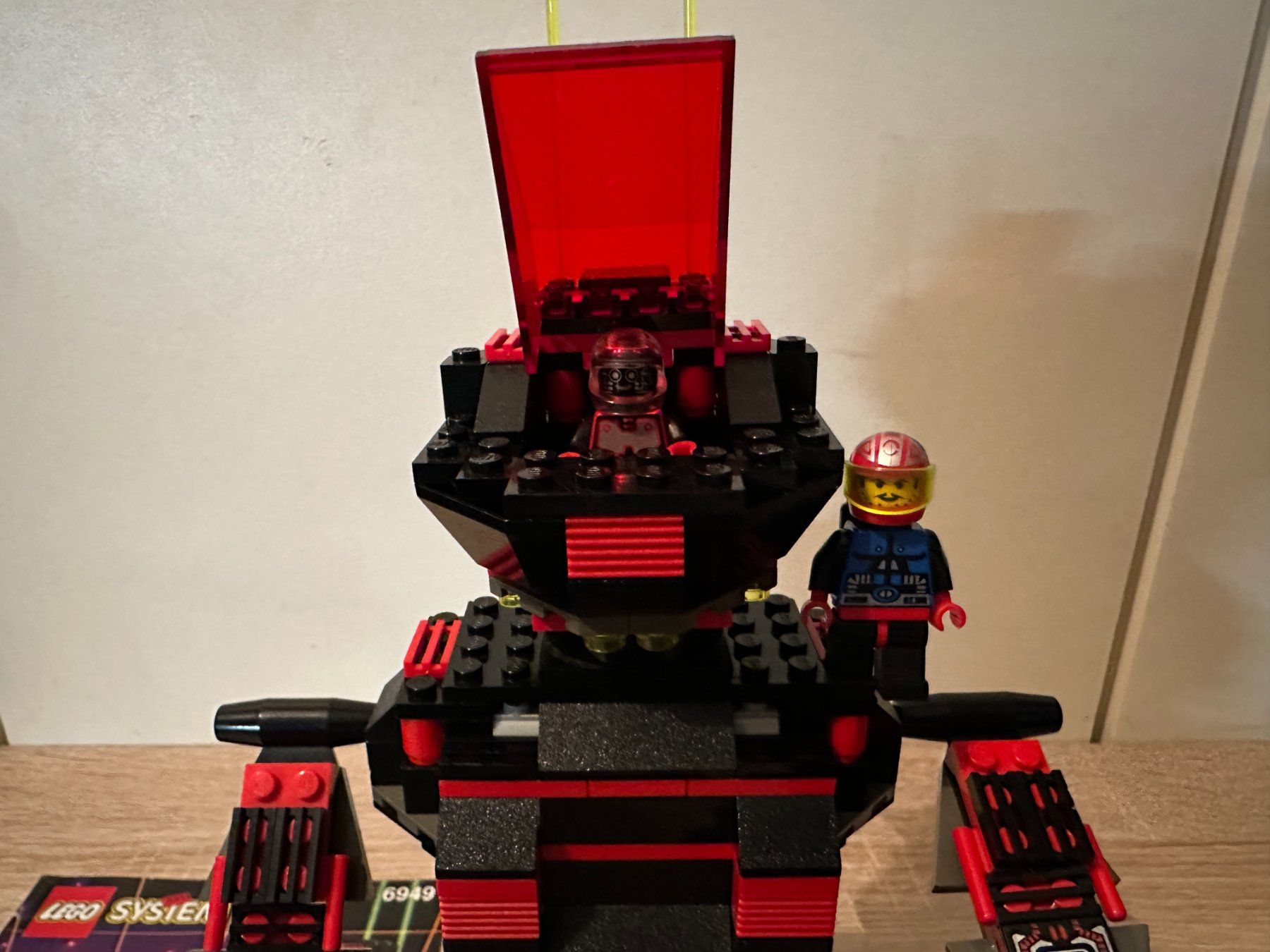 Lego Kit di costruzioni: LEGO Space 6949 Robo-Guardian, Space – Usato da Basel venduto da Don-Angel 4