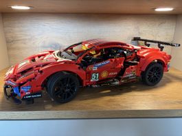 LEGO Technic Ferrari 488 GTE AF Corse 42125 aufgebaut