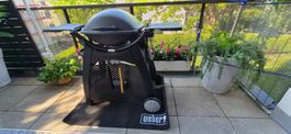 Weber Elektrogrill Q2400 inkl. Grillwagen