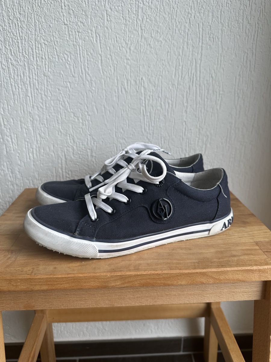 Armani Scarpe da donna: Armani Jeans Sneaker, Schuhe – Usato da Winterthur venduto da pompowerpuff