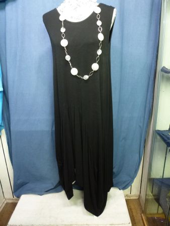 MAXIKLEID ZIPFELKLEID GR XL SCHWARZ FLIESENDER STOFF JERSEY