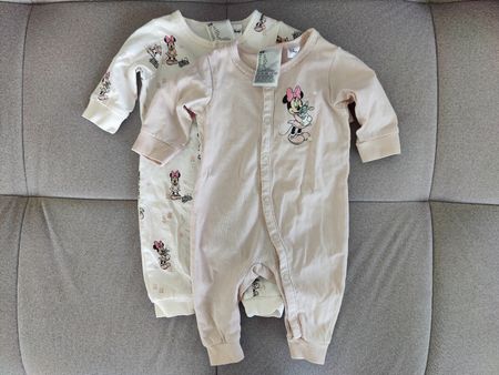 Baby-Schlafanzüge