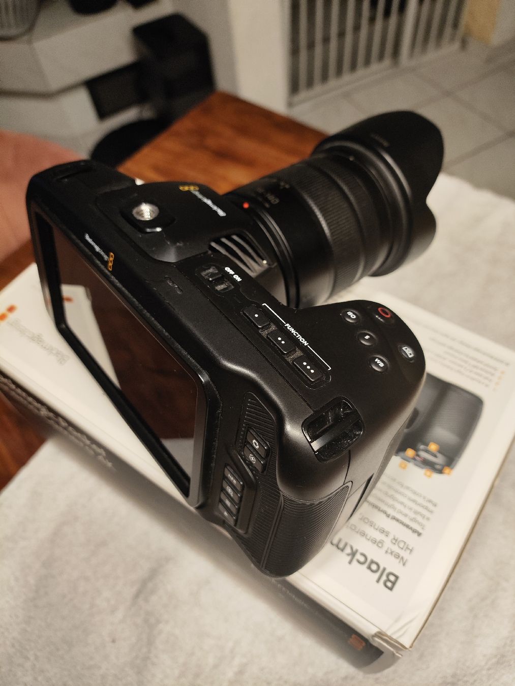 Fotocamera: Blackmagic Pocket Cinema Camera 4K, Panasonic Obje.H-FS14140 – Usato da Buchs AG venduto da Eugrom 3