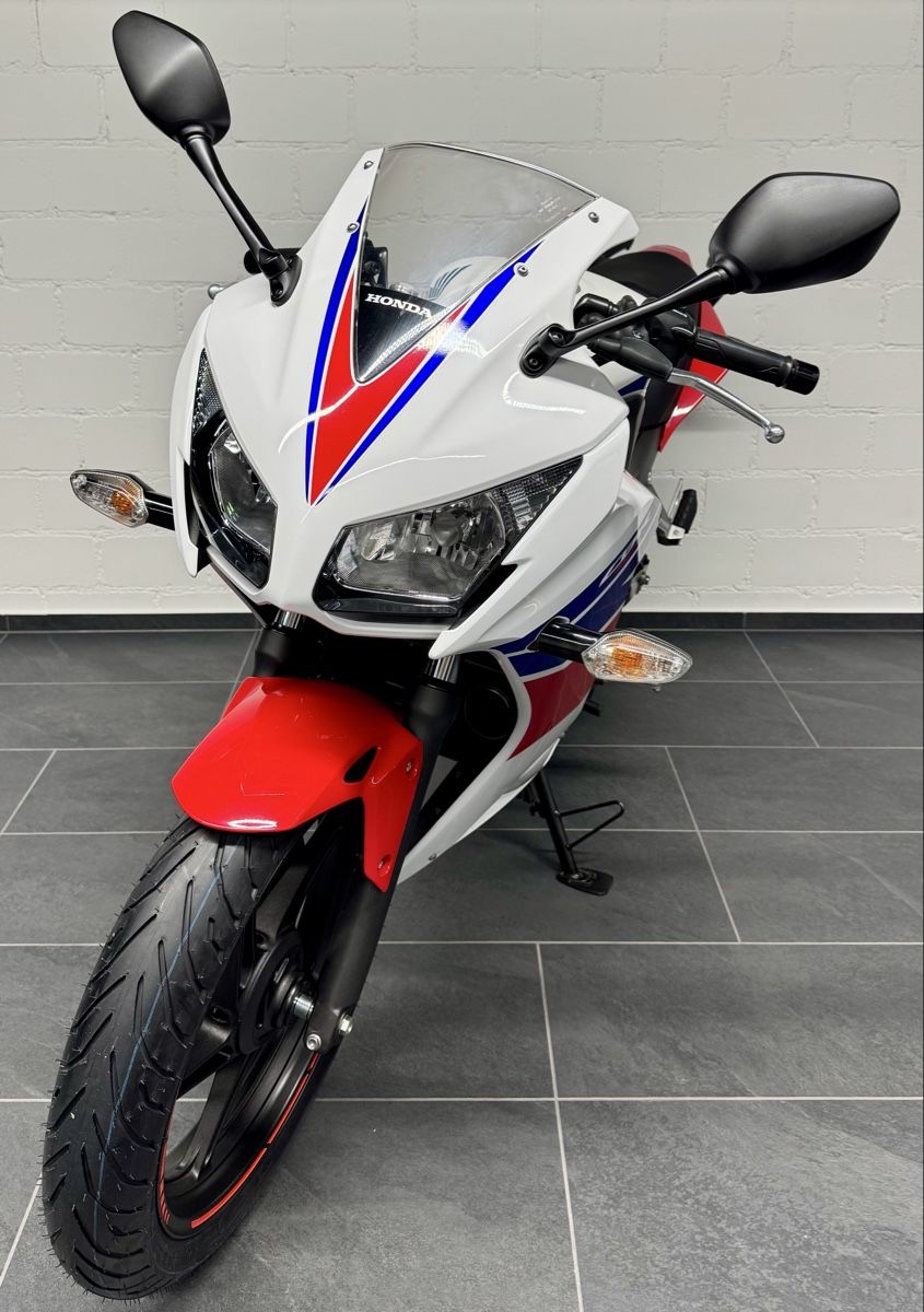 Honda Strada: Honda CBR 300R ABS – Usato da Urdorf venduto da SchmidliMotos 3