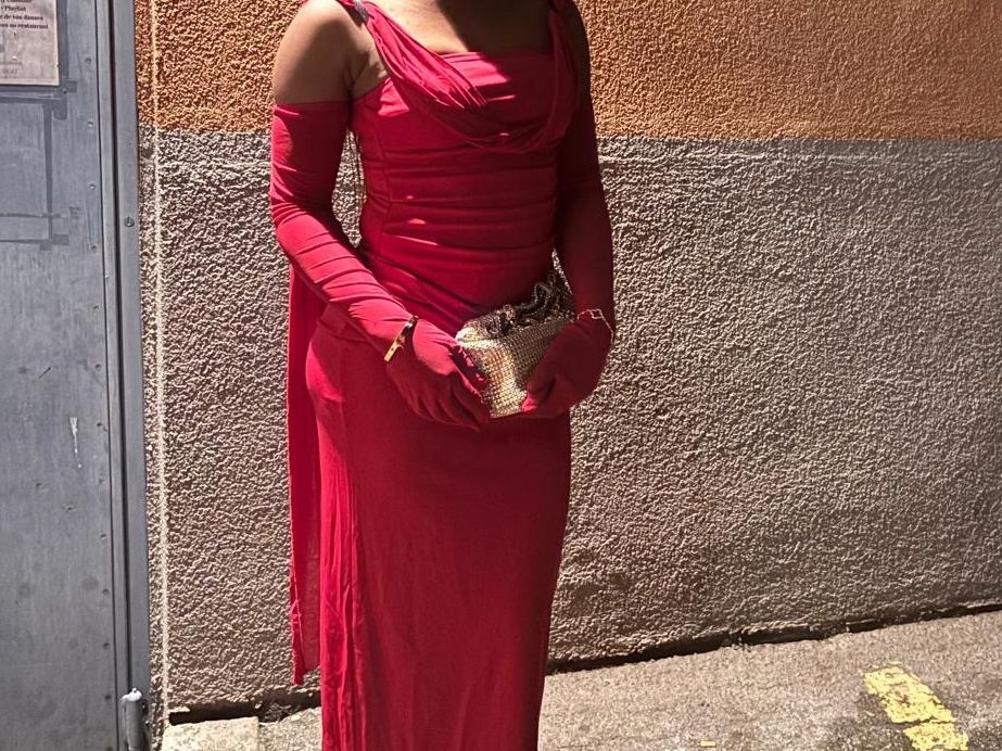 Shein Vestiti & Gonne: Robe de soirée rouge élégante,XS Parfaite! – Usato da Pont-de-la-Morge venduto da ket_zyb2