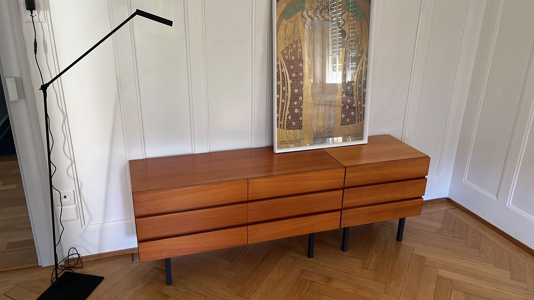 Victoria Möbel Cassettiere: Sehr schönes Victoria-Sideboard – Usato da Amriswil venduto da JeBa123 1