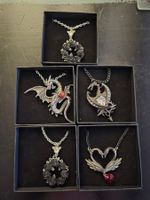 Lots pendentifs dragons et roses by Alchemy Gothic