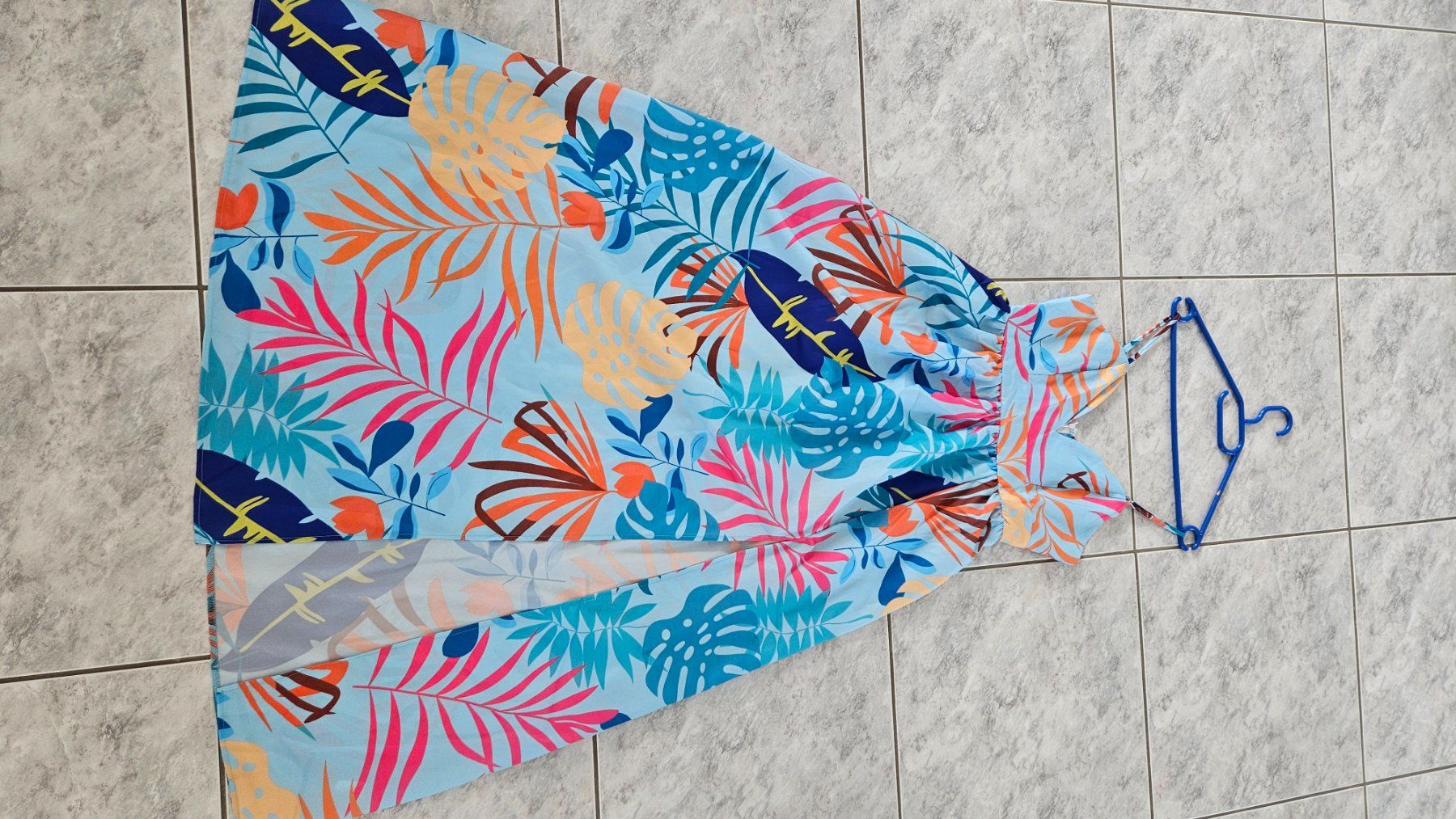 Kleider: Sommerliches Maxikleid mit Muster, Grösse 40 Blau – Gebraucht aus Gossau ZH von fashiontwo 4