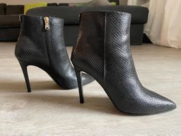 Neue Patrizia Pepe Stiefeletten Gr. 39