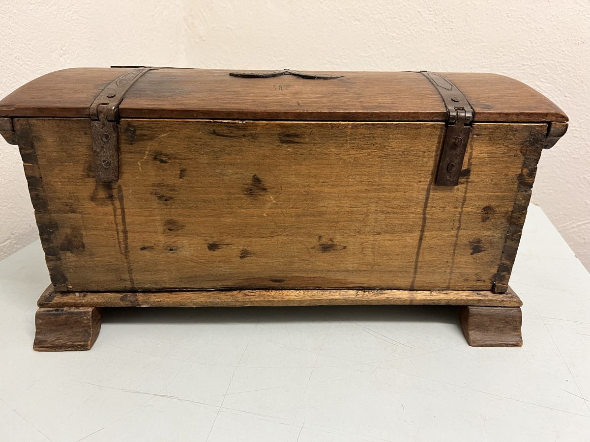 Cassapanche: Antiker  Eichenholz Truhe 1700. ca – Usato da Hombrechtikon venduto da vespa1954 3