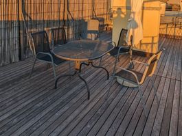 Gartentisch + 4 Gartenstühle