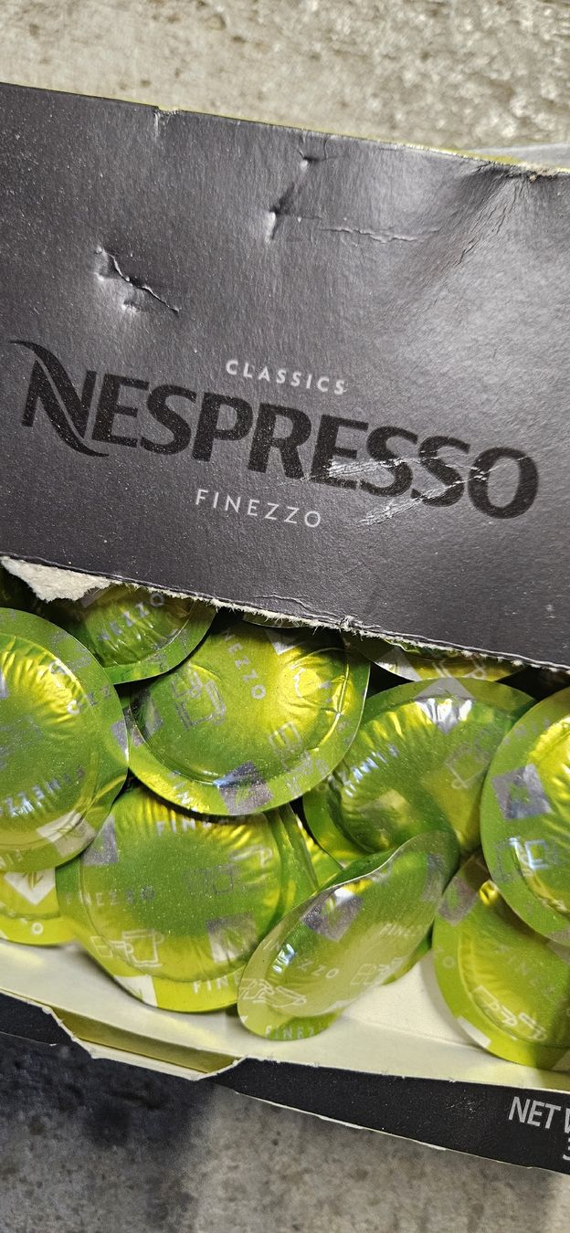 Nespresso Lebensmittel & Spezialitäten: Nespresso Finezzo  Classics,  – Neu (gemäss Beschreibung) aus Baar von Vel...Baar45 1