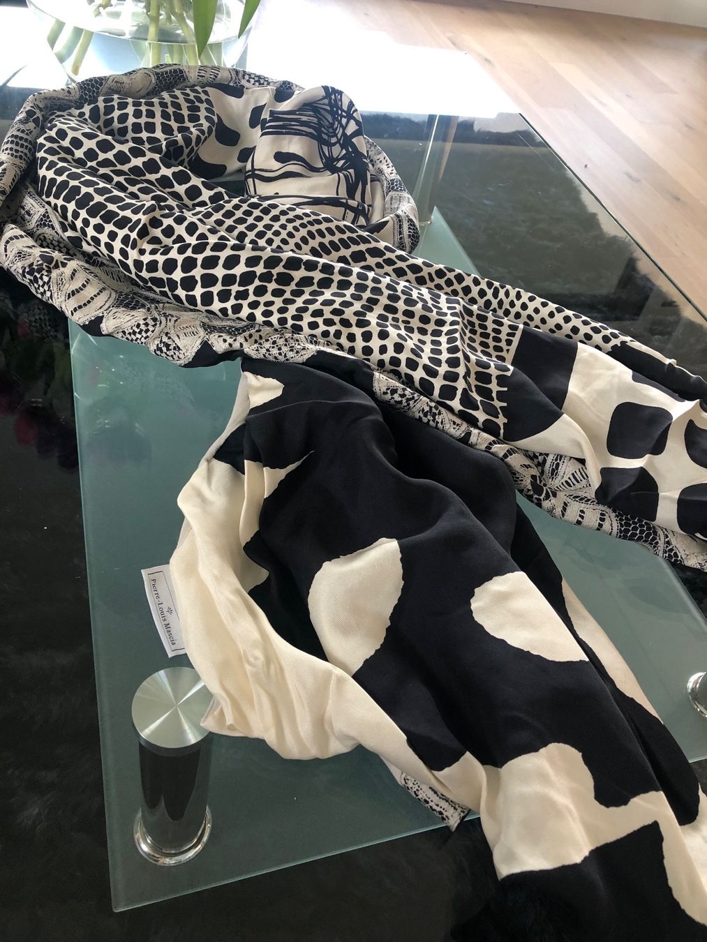 Foulard & Sciarpe: Italienischer Seidenschal – Usato da Balgach venduto da Fashionistalady 1