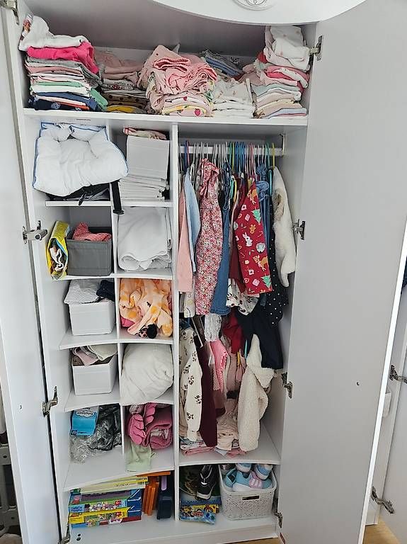 Armadi: Kleiderschrank – Usato da Bern venduto da suzi018 1