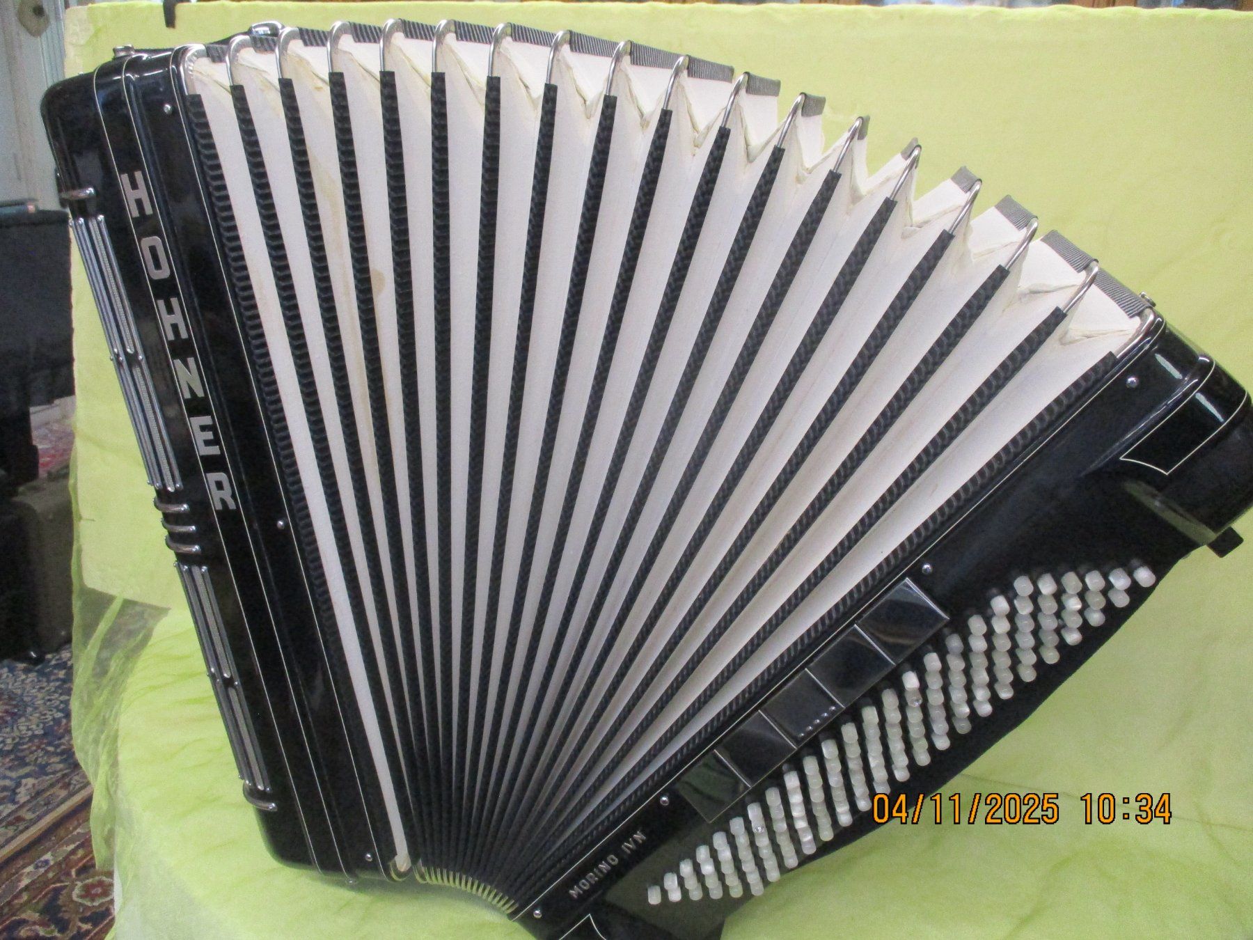 Hohner Strumenti musicali: Akkordeon Hohner Morino IV N – Usato da Jegenstorf venduto da Oktavio 3