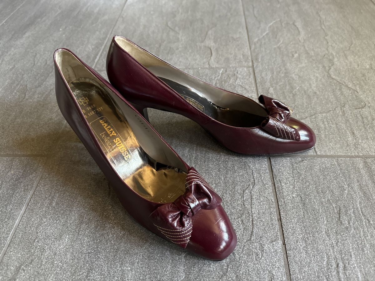 Bally Scarpe da donna: Neuwertige elegante Bally Pumps – Nuovo (secondo la descrizione) da Frauenkappelen venduto da leola1973