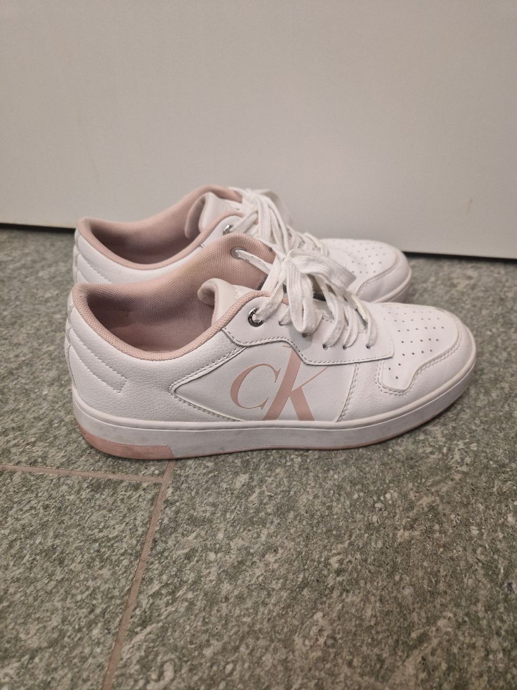 Calvin Klein Scarpe da donna: Calvin Klein Turnschuhe – Usato da Glattfelden venduto da Ivana5288 2