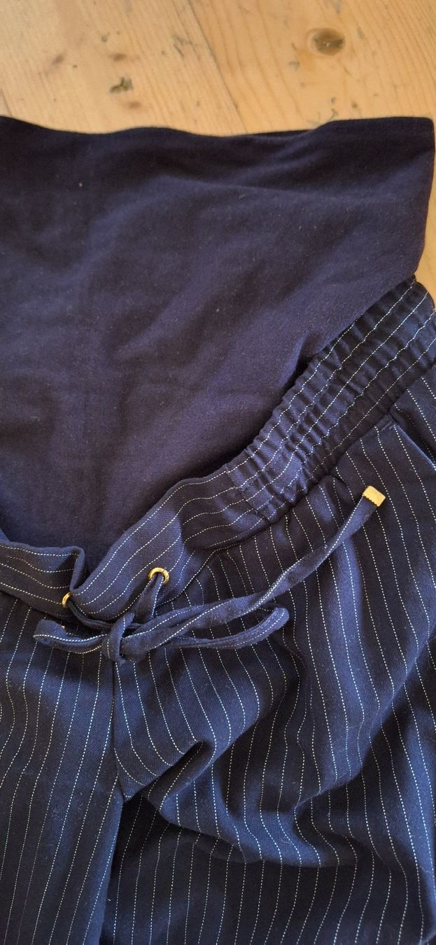 H&M Pantaloni: Umstandshose Gr. S – Usato da Bern venduto da Hope10 1