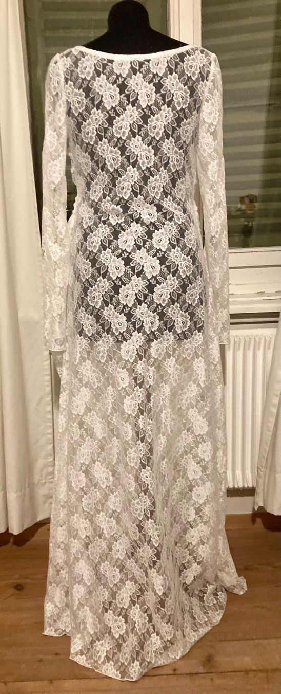 Vestiti: Tolles Spitzenkleid – Usato da Bern venduto da mymo01 1