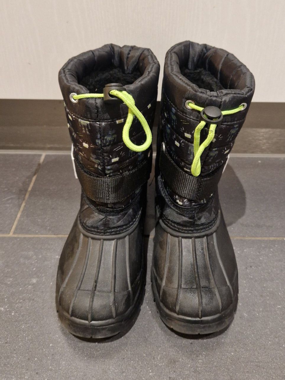 Scarpe per ragazzi: Winterschuhe / Winterstiefel / Matschstiefel 31 – Nuovo e nell'imballaggio originale da Giswil venduto da monimaus08 2