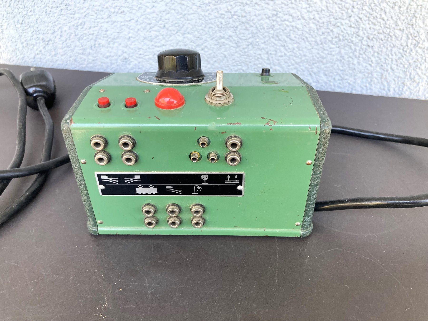 Buco Modellini di ferrovie: BUCO Transformer 8598 mit 50 VA – Usato da Therwil venduto da kuuvalo 1
