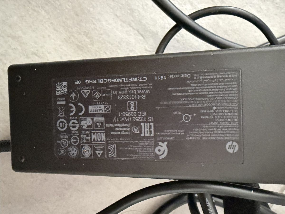 Hubs & Switches: HP Universal Dock inkl. Netzteil gebraucht – D'occasion à Diegten par tutti_frutti01 1