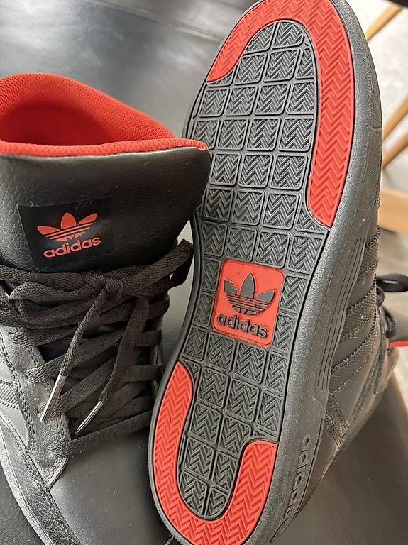 Adidas Chaussures hommes: Adidas Herren Sneaker, Gr. 42 – Neuf (Voir description) à Bremgarten AG par Honeybooker 1