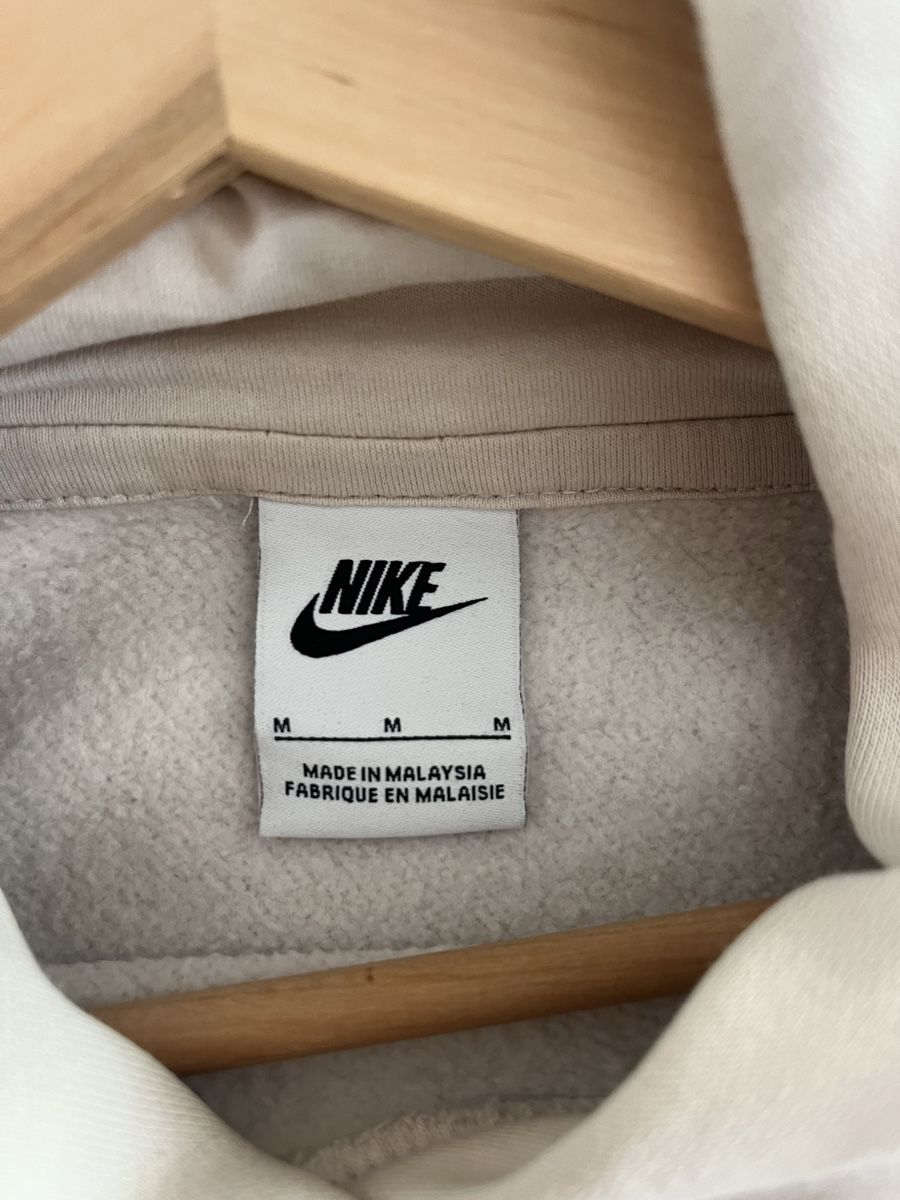 Nike Pullover & Sweatshirts: Beiger Kapuzenpullover Damen von Nike Grösse M – Gebraucht aus Hinwil von Nullacht15 6