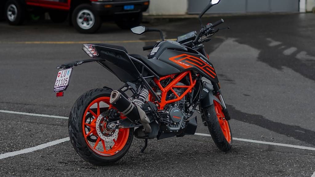 Strada: KTM DUKE 125 – Usato da Adligenswil venduto da Kktdoipatinho 2