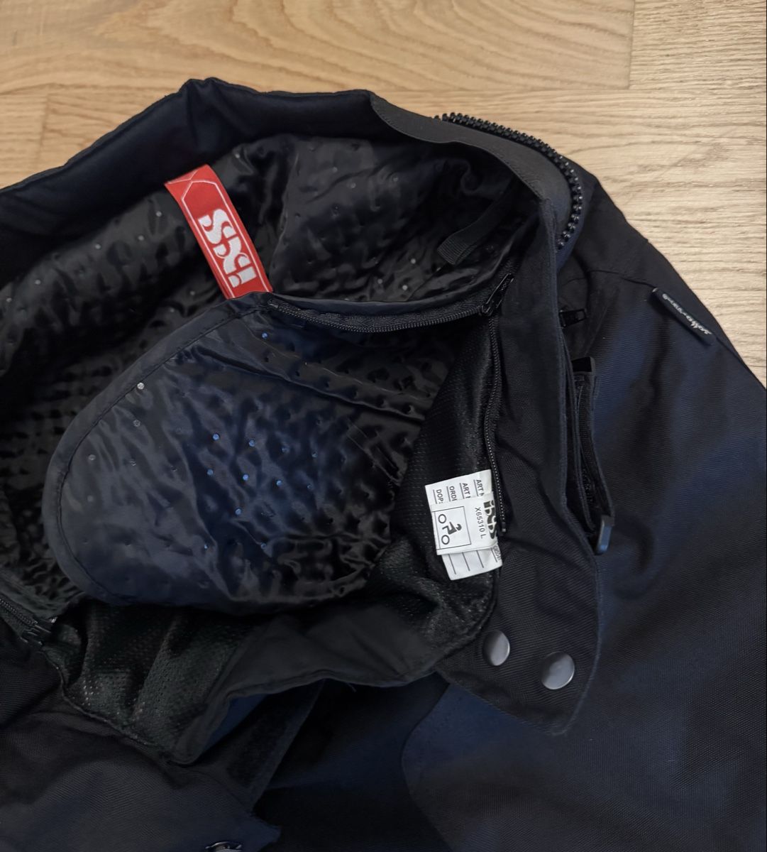 IXS Pantaloni: IXS Motorrad Textilhose schwarz – Nuovo (secondo la descrizione) da Zürich venduto da ale_5f2y 8