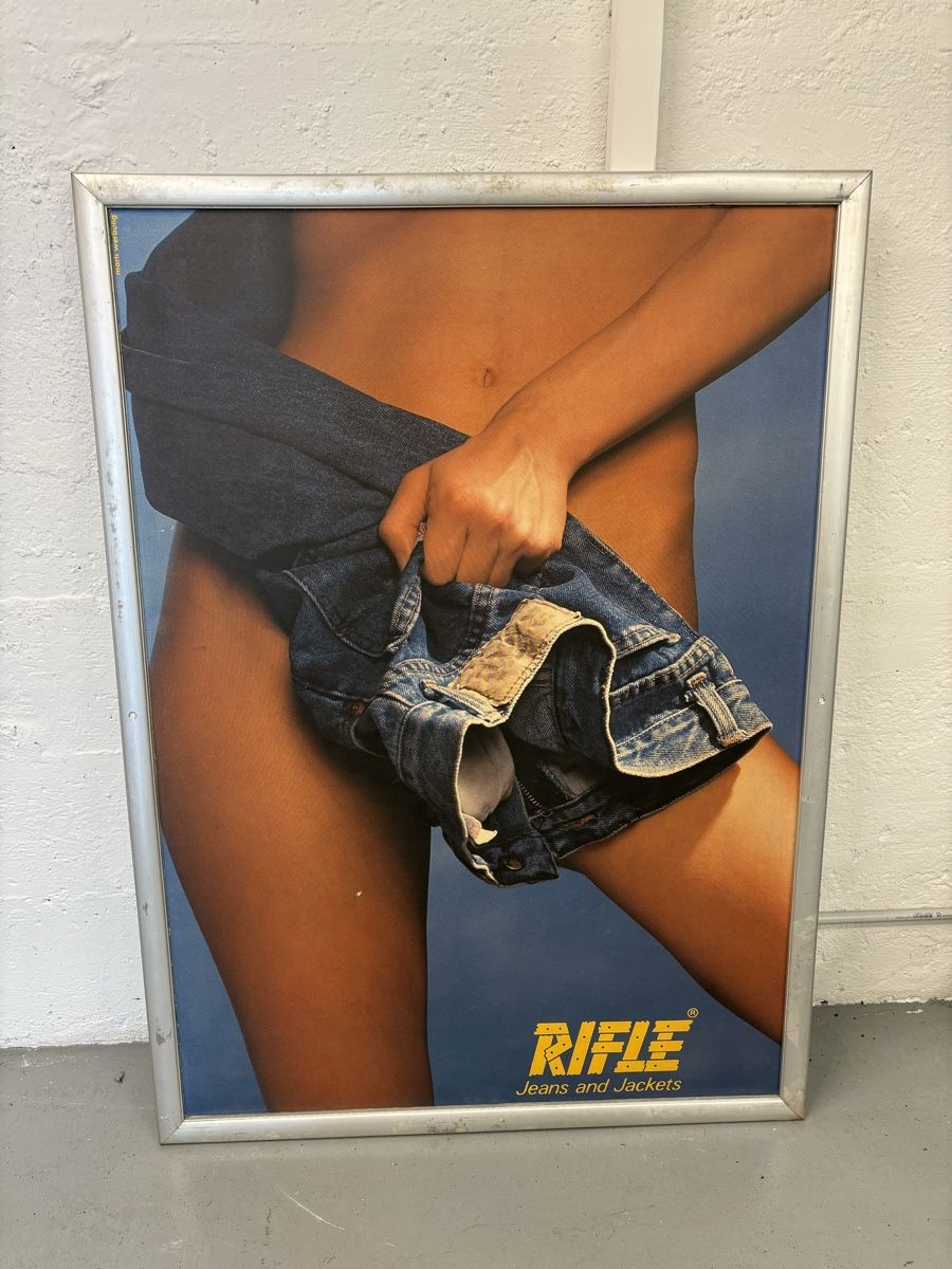 Foto & Immagini: Plakat Rifle Jeans Original – Usato da Ostermundigen venduto da Mcone